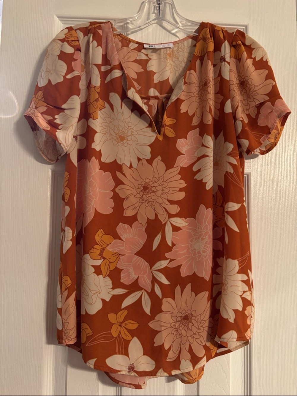 DR2 Floral Scoop Neck Top in Rust and Cream
